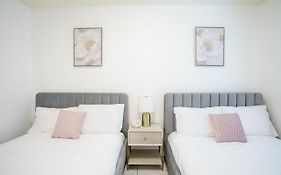 Modern 2 Bedroom In The Heart Of Wynwood Art District